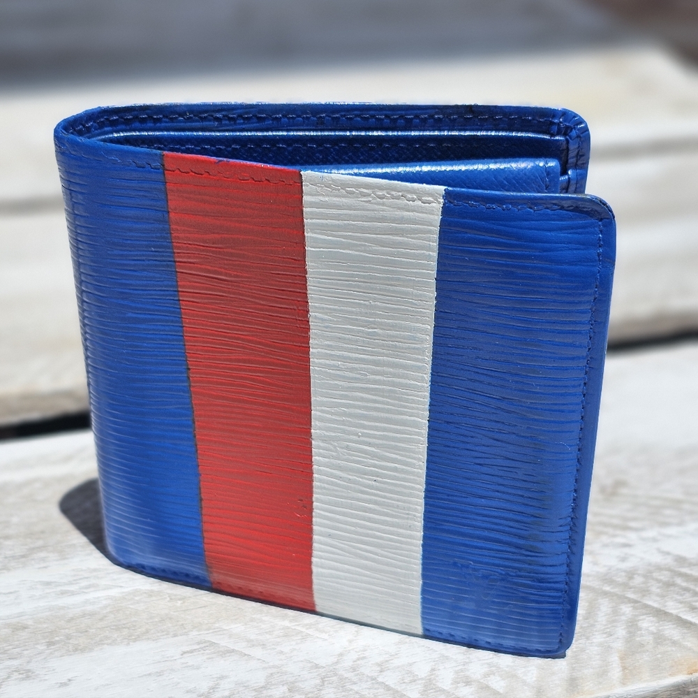 Vtg LOUIS VUITTON Epi Blue w/Red, and White Painted Stripe Men's Wallet